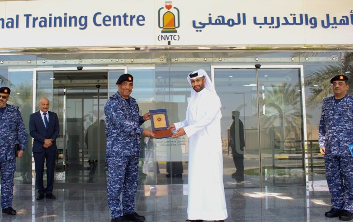 مركز ناصر للتأهيل والتدريب المهني يستقبل وفداً من سلاح البحرية الملكي